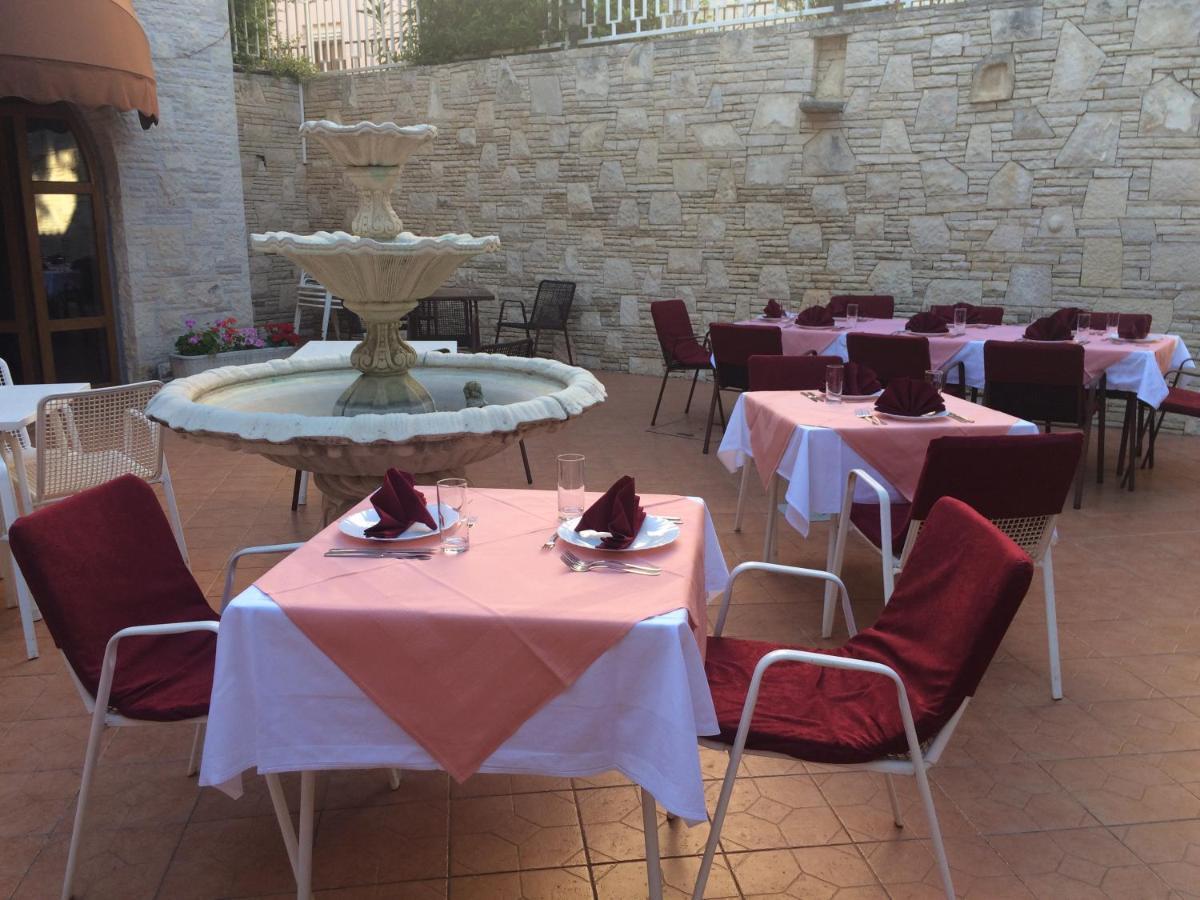 Vila Albatros Bed and Breakfast Ρόβινι Εξωτερικό φωτογραφία
