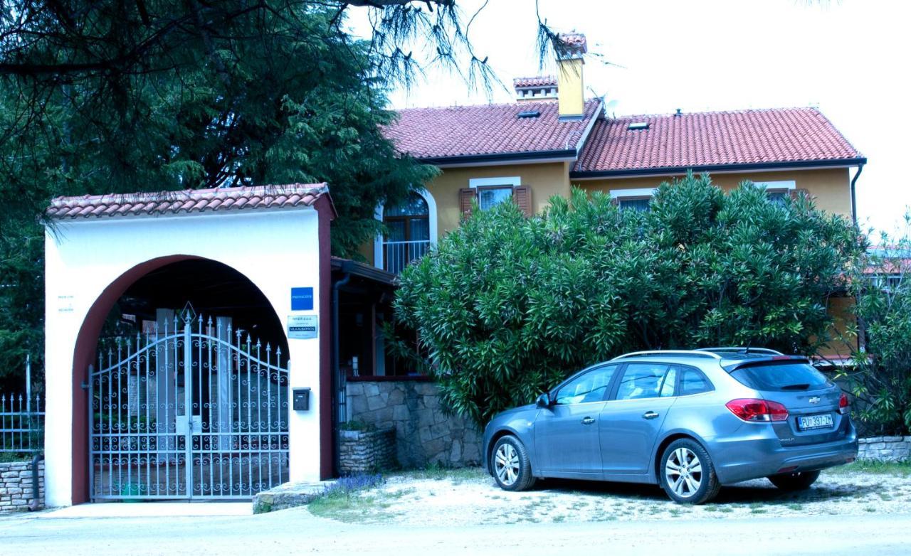Vila Albatros Bed and Breakfast Ρόβινι Εξωτερικό φωτογραφία