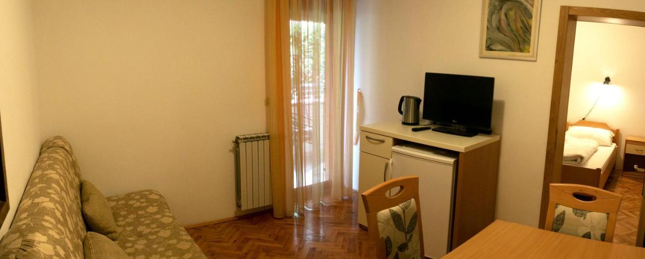 Vila Albatros Bed and Breakfast Ρόβινι Εξωτερικό φωτογραφία