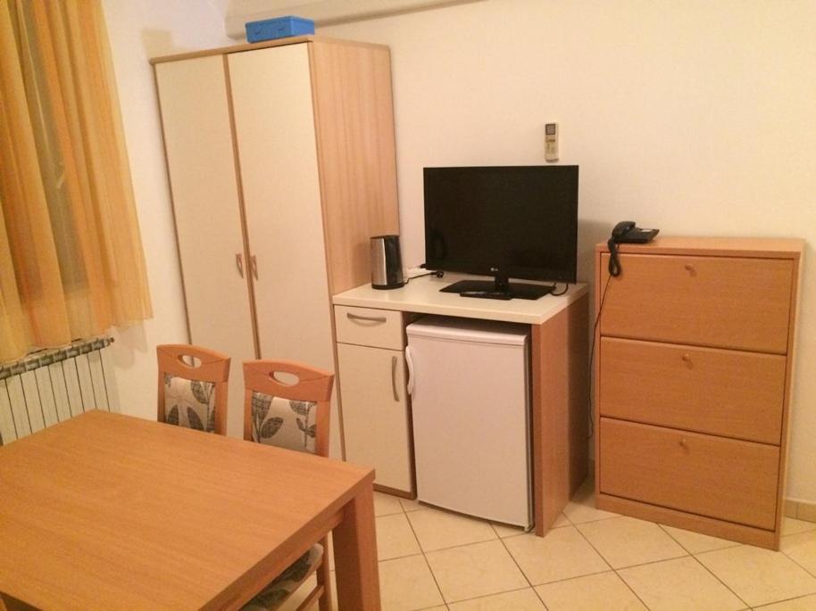 Vila Albatros Bed and Breakfast Ρόβινι Εξωτερικό φωτογραφία